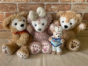 ■東京ディズニーシー■ダッフィー シェリーメイ■ハンドパペット ぬいぐるみポーチ Duffy Brings Love 2010 ぬいぐるみバッジまとめて