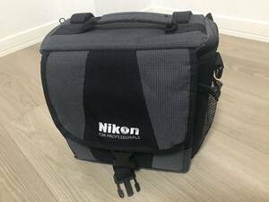 ■USED■Nikon・ニコン　カメラバッグ　　ショルダーベルトなし