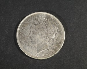 アメリカ　1ドル銀貨　ピースダラー　1923年　約26.6g　直径　約38mm　