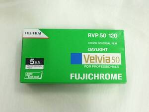 ★未使用・期限切★FUJIFILM フジフィルム FUJICHROME Velvia50 5本入 OFM45798O