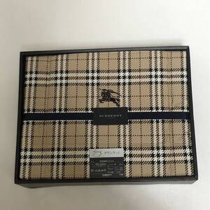 激レア/廃盤品【送料無料】新品未使用/正規品/Burberry/羽毛肌掛けふとん/布団/ダウンケット/1枚/ダウン50%/フェザー50%/寝具/箱付き(Y100)