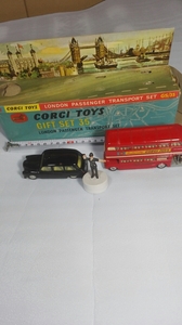 レアモデル！！CORGI　TOYS　 コーギー　ギフトセット３５ オリジナルＢＯＸ付き！　London Passenger Transport Set GS 35 　英国製　