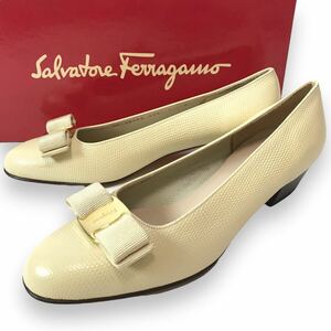 o256 未使用 Salvatore Ferragamo サルヴァトーレフェラガモ ヴァラリボン レザー パンプス リザード 7 イタリア製 正規品 ヴィンテージ