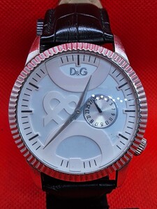 稼働品 D&G ドルガバ 腕時計 白文字盤 メンズ腕時計 電池交換済み！ E0613
