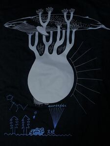 空飛ぶパキポディウム　半袖Tシャツ　Mサイズ　aroundaglobe 鯨　シロナガスクジラ　コーデックス　植物　グラキリス　whale