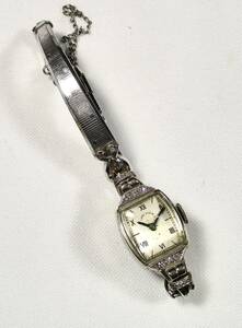 ☆ 婦人用腕時計　14金ケース　エルジン　17石機械　米国　1940年頃