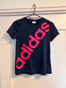 adidas ☆ネイビー 半袖 Tシャツ☆スポーツTシャツ☆サイズ150