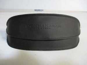 ◆ダナ・キャラン メガネケース◆未使用店舗保管品 DONNAKARAN NEWYORK 約16.5×6×H5.8㎝ ソフトケース 黒 ブラック 眼鏡♪R-10808へ