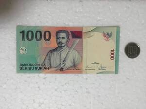 インドネシア 1000ルピア 紙幣 2003年 IDR Indonesian rupiah 紙幣 ピン札 新札 未使用 新品 折り目無し コレクション用