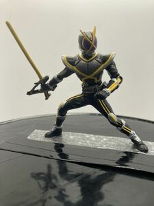 HGガシャポン　仮面ライダーカイザ