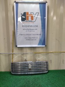 トヨタ　フロントグリル　クラウン　YXS10　GXS1# /LXS11 /SXS1# /YXS1# /GBS12 /TSS1# 　2002　中古　#hyj　53111-43040　NSP36172