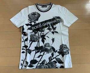 ドルチェ&ガッバーナ DG 白黒 DG ラバーボックスロゴ グラフィック デザイン クルーネック Tシャツ 綺麗