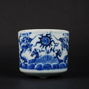 【後】 AC003 染付龍文三足香爐 古美術 骨董品 古玩 時代物古道具 中国美術品 朝鮮美術品 日本美術品