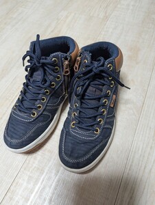 ★VANS WORKKER BEE V2552スニーカー24cm 