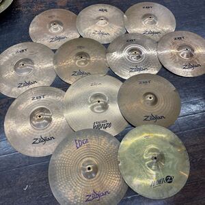 シンバル ジルジャン Zildjian 12枚 まとめ 大量 改造用 練習用 ZBT EDGE CRASH PLANET ジャンク 割れ