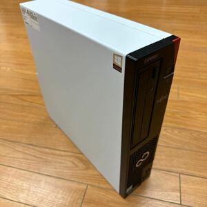 富士通・FUJITSU ESPRIMO D588/T　デスクトップ Core-i5/8GB/新品SSD 512GB
