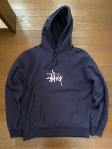 stussy ステューシー 刺繍 センターロゴ スウェットパーカー L ネイビー