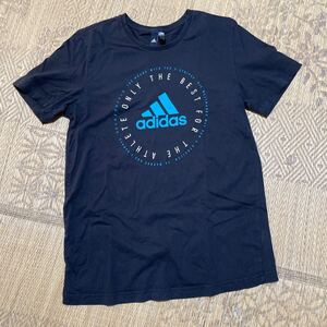 adidas アディダス ストライプのブランド ロゴ Tシャツ US X0