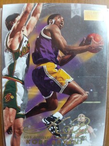 KOBE BRYANT コービー ブライアント 1998 SKY BOX PREMIUM #44