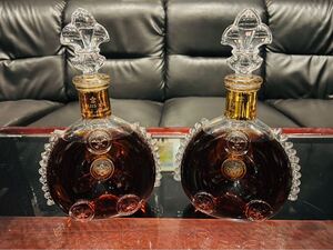 空瓶扱い！REMY MARTIN レミーマルタンルイ13世 バカラ クリスタルボトル　替え栓付き　2本セット！開封品　ブランデー　ディスプレイ