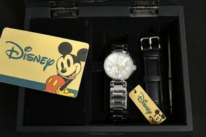 tr249154b 未使用タグ付き ディズニー Disney ミッキーマウス 腕時計 箱付き ステンレス Mickey Mouse 限定品 レア 