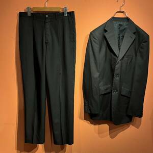 TAKEO KIKUCHI タケオキクチ 3B ブラック 黒 デザイン ウール 無地 セットアップ スーツ 2サイズ メンズ ビジネス YF170