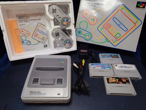 任天堂 スーパーファミコン 中期 本体美品！ 説明書 シリアル一致 すぐ遊べるセット コントローラ ケーブル アダプタ SFC ソフト4本