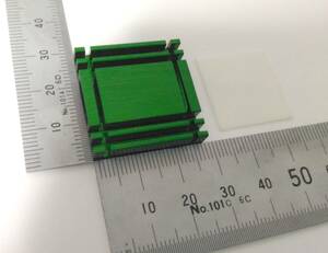 チップセット用ヒートシンク（放熱板）両面テープ付き28mmX28mmX6mm 放熱板 IC メモリの放熱に 放熱板 ヒートシンク