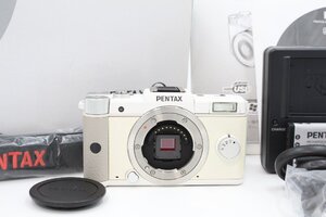 ＜＜シャッター数325枚！！化粧箱付き！！＞＞【極美品】PENTAX ペンタックス ミラーレス一眼 Q ボディホワイト #LE2024847