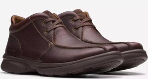 送料無料 Clarks 28.5cm 軽量 チャッカ ブーツ ビジネス ダーク ブラウン コンフォート スニーカー トレック レザー アウトドア JJJ396