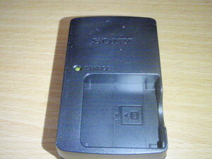 S007-02-10 SONY製純正充電器 BC-CSGE（NP-BG1対応）