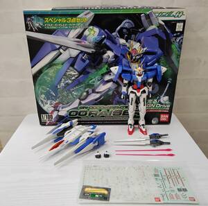 1/100　ダブルオーライザー　ガンダム　組立品　プラモデル　詳細不明　現状品　※付属品欠品あり訳あり　ジャンク