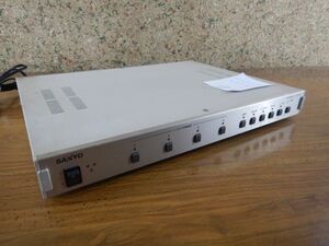 SANYO サンヨー101010 白黒四画面分割ユニット　VES-B410A 43X33H5CM 電源入る　動作未確認　 ジャンク　部品取り