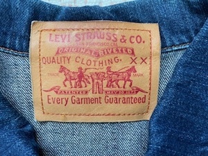 LEVI’S 　70504-00　プルオーバーデニムシャツ　サイズL　イタリア製　美品　リーバイス　ジャケット