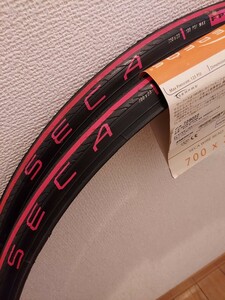 サーファス　セカ23C　2本セット　ピンク未使用　CERFAS CECA700×23C クリンチャー