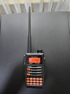 【中古】ヤエス YAESU　FT-70D　144/430MHz　デジタル/アナログ両方ハンディ無線機　