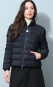 26万6200円　23AW モンクレール ハーフロゴ ナイロン　ダウン ジャケット　ブラック　国内正規品 レディース MONCLER　#B3