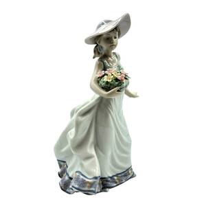 ★Lladro リヤドロ春の花かご フィギュリン 5790