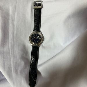 ④ジャンク品B品 swatch デザイン可愛い動作停止のまま！自宅保管！ベルト傷みあり！コレクション！アンティーク！