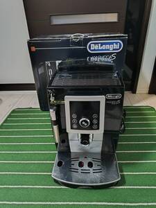 DeLonghi　デロンギ　マグニフィカＳ　プラス　ECAM23210B　コンパクト全自動エスプレッソマシン　【通電のみ確認】　現状品