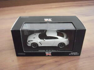 エブロ　日産　GT-R　Spec V　ミニカー　R35　白　ホワイトパール　2009　EBRRO　NISSAN