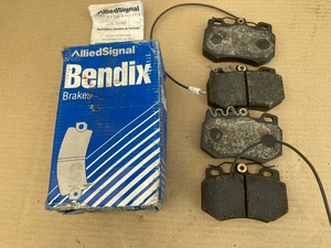 プジョー　PEUGEOT２０５－３０９　ブレーキパット　Bendix　品番：５７１３２０B【倉庫整理】【新品・未使用】【訳あり】