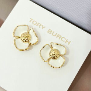 新品未使用　TB016-01 Tory Burch トリーバーチ　ロゴピアス　花　ホワイト