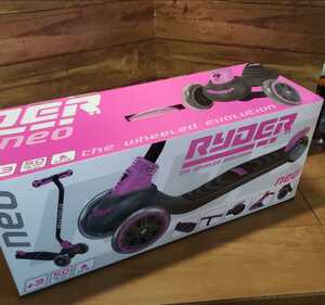 新品キックボード RYDER neo 3-Wheel Scooter(ピンク)　プレゼント　ギフト　誕生日　r2