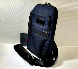 TUMI　トゥミ　 ショルダーバッグ　 ボディバッグ　斜め掛け 　コンパクト 　ネイビー　ブラック　