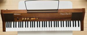 Roland HP-70 Piano Plus 70 ローランド シンセサイザー 電子ピアノ 現状品 譜面台、フットペダル、シールドつき