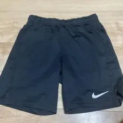 Nike DRI-FIT ハーフパンツ Mサイズ