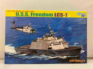 現状品 cyber-hobby サイバーホビー スマートキット 1/700 U.S.S. Freedom LCS-1 7095