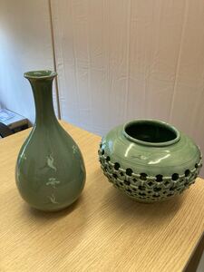 高麗青磁 2点まとめて 時代 朝鮮美術 高麗 青磁 花器 水指 陶器 陶芸 古美術 古玩 一輪挿し 花瓶