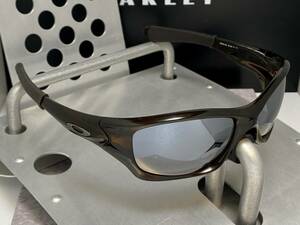 偏光レンズ★OAKLEYオークリーPITBULLピットブル 茶色ブラウン/POLARIZEDブラックミラー アジアンfit USA製サングラス 釣りドライブスノボ